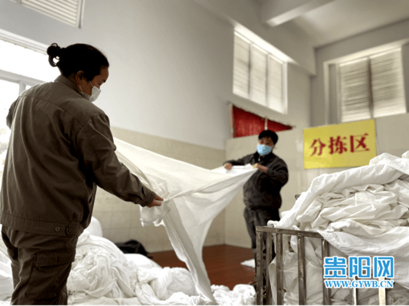 月嫂服务新动向:为母婴健康保驾护航